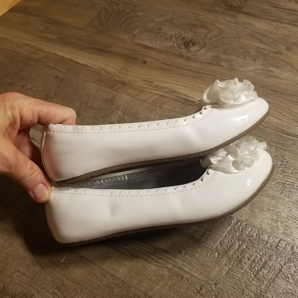 stride ride white flats 1